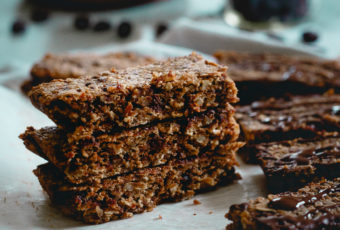 Montmorency Tart Cherry Oat Bars